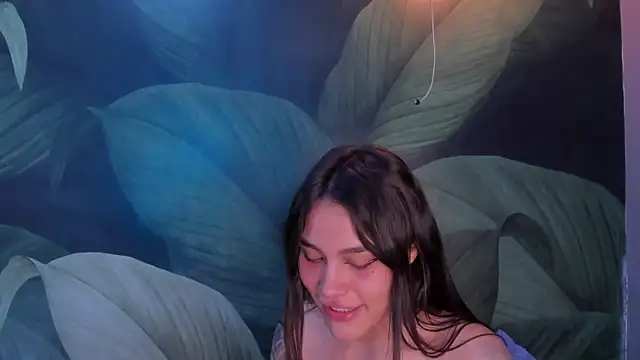 Snapshot of sweett_dirty chatting on 12.27.24 sweett dirty online show from 12.27.24