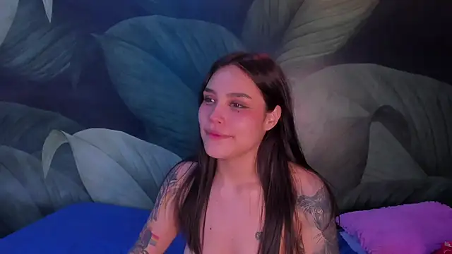 Snapshot of sweett_dirty chatting on 01.21.25 sweett dirty online show from 01.21.25
