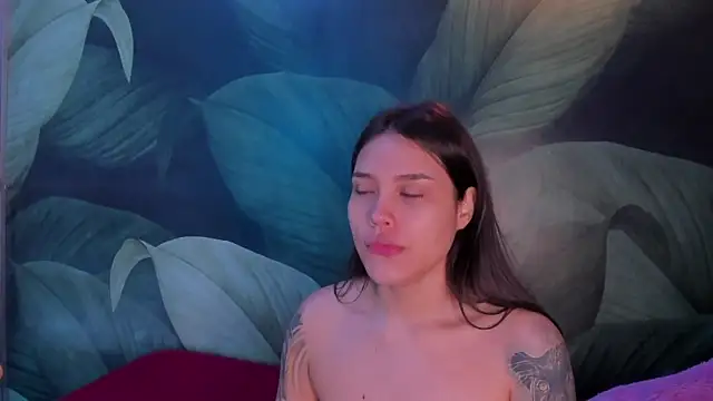 Snapshot of sweett_dirty chatting on 01.23.25 sweett dirty online show from 01.23.25