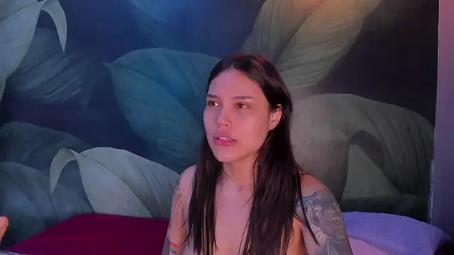 Snapshot of sweett_dirty chatting on 01.30.25 sweett dirty online show from 01.30.25