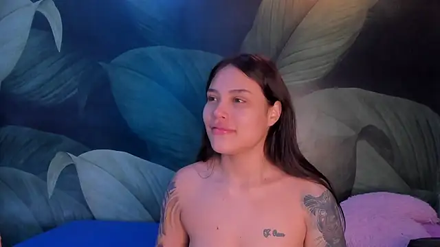 Snapshot of sweett_dirty chatting on 02.16.25 sweett dirty online show from 02.16.25