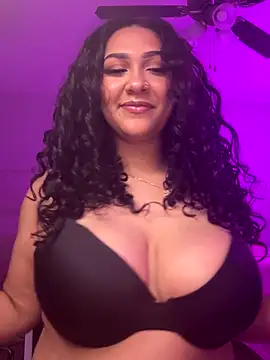 Snapshot of Lickplayofficial chatting on 09.19.25 Lickplayofficial online show from 09.19.25