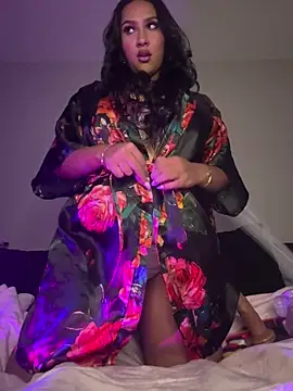 Snapshot of Lickplayofficial chatting on 10.02.25 Lickplayofficial online show from 10.02.25