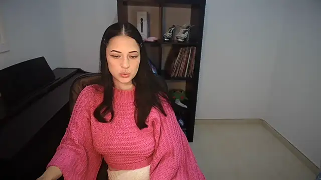 Snapshot of Windy_butterfly chatting on 10.14.25 Windy butterfly online show from 10.14.25