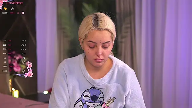 Snapshot of VictoriaMorrone chatting on 02.27.25 VictoriaMorrone online show from 02.27.25