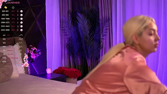 Snapshot of VictoriaMorrone chatting on 03.03.25 VictoriaMorrone online show from 03.03.25