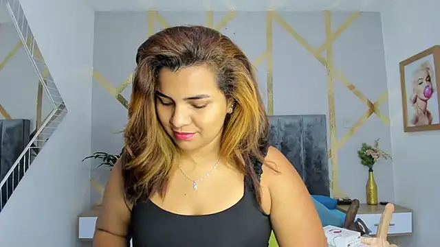 angelina castroo online show from 12.14.24