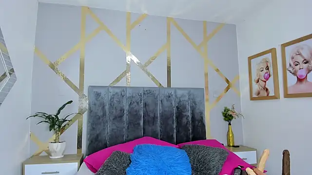 angelina castroo online show from 12.20.24