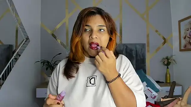 angelina castroo online show from 02.22.25