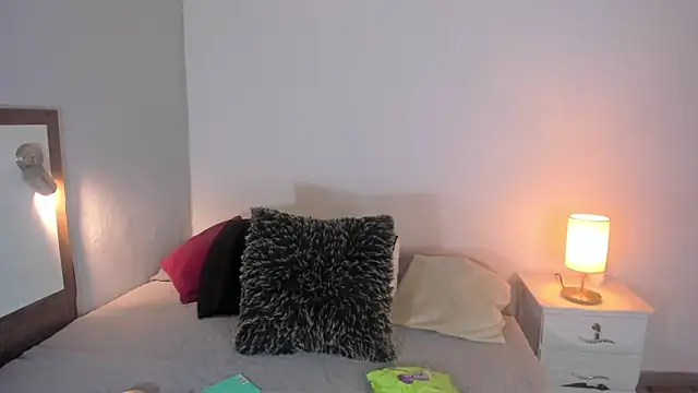 Snapshot of MELISSA_ALVAREZ chatting on 02.17.25 MELISSA ALVAREZ online show from 02.17.25