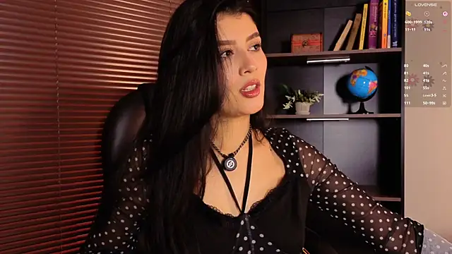 Snapshot of missatenea chatting on 05.28.26 missatenea online show from 05.28.26