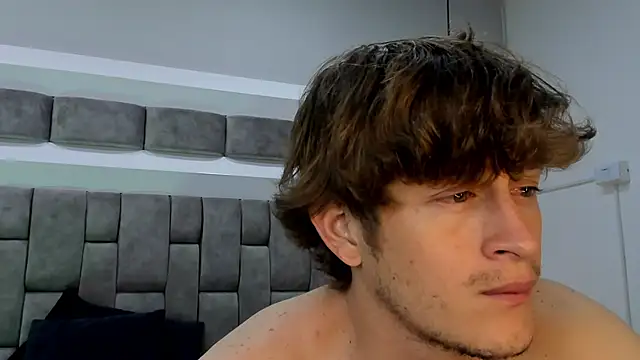 Snapshot of AnthonyAlso chatting on 10.16.25 AnthonyAlso online show from 10.16.25