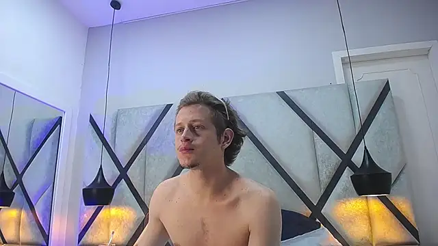 Snapshot of AnthonyAlso chatting on 10.28.25 AnthonyAlso online show from 10.28.25