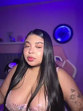 Snapshot of Emily_cooper20 chatting on 07.17.26 Emily cooper20 online show from 07.17.26
