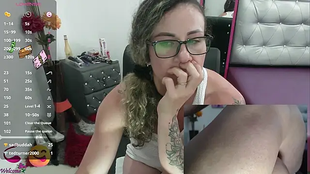 ViickySexy online show from 03.13.25