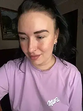 Roxana Bell online show from 04.18.26