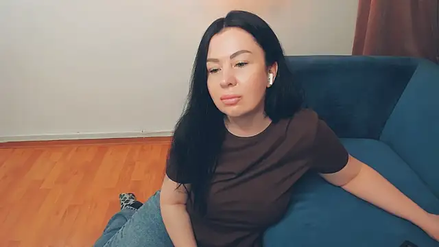 LayaFlow online show from 04.23.26