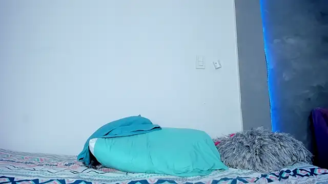 Alexxxholy online show from 11.24.25