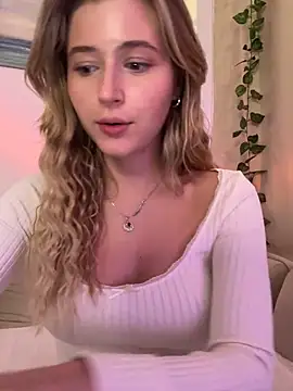 LunaRase online show from 12.09.24