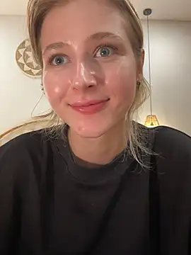 LunaRase online show from 03.03.25