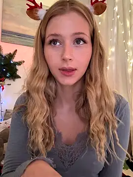 LunaRase online show from 12.21.25