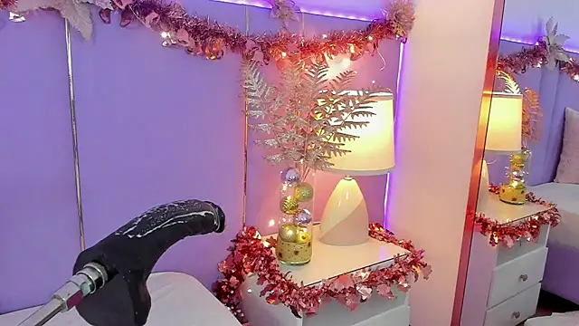 SophyRuiz  online show from 12.15.25