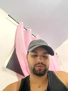 Snapshot of EuuupravcS2 chatting on 09.27.25 EuuupravcS2 online show from 09.27.25