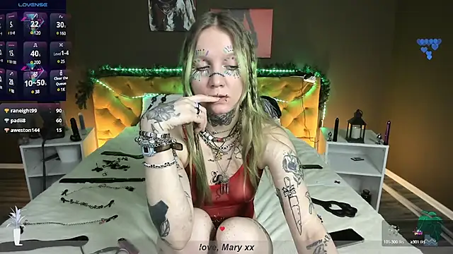 Mary Xextra online show from 12.19.24