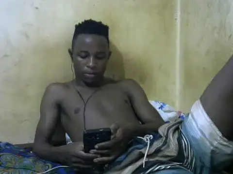 Snapshot of swthairydic chatting on 02.12.25 swthairydic online show from 02.12.25