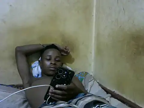 Snapshot of swthairydic chatting on 03.17.25 swthairydic online show from 03.17.25