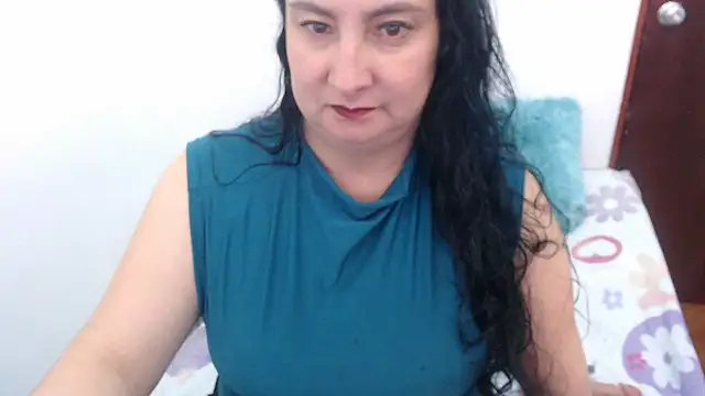 Snapshot of Ashyle chatting on 02.15.26 Ashyle online show from 02.15.26