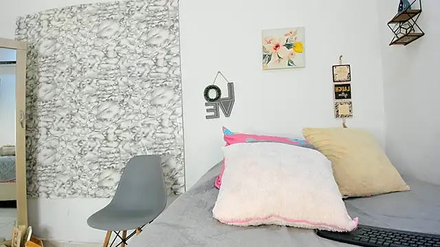 Canhela1 online show from 09.30.25