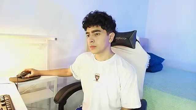 Snapshot of _nickconnor01 chatting on 10.22.25 nickconnor01 online show from 10.22.25