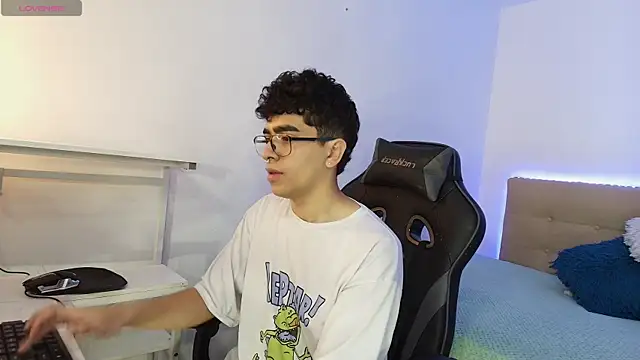 Snapshot of _nickconnor01 chatting on 11.14.25 nickconnor01 online show from 11.14.25