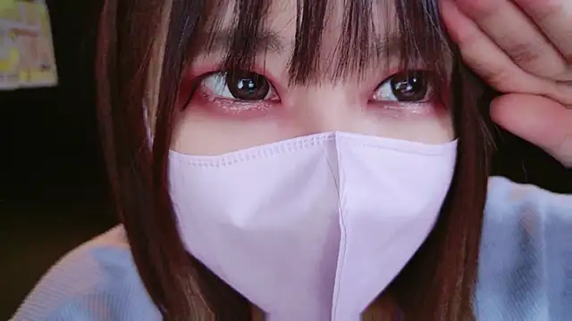 Snapshot of Megu_Melon chatting on 05.03.26 Megu Melon online show from 05.03.26