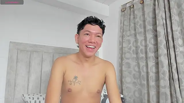 JulianRose 1 online show from 12.18.24