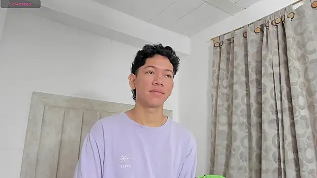 JulianRose 1 online show from 12.22.24