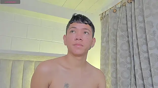 JulianRose 1 online show from 01.25.25
