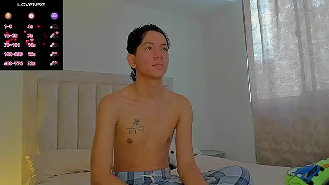 JulianRose 1 online show from 10.02.25