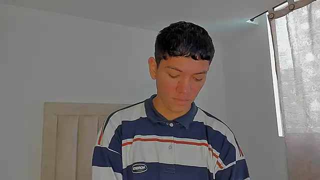 JulianRose 1 online show from 03.17.26