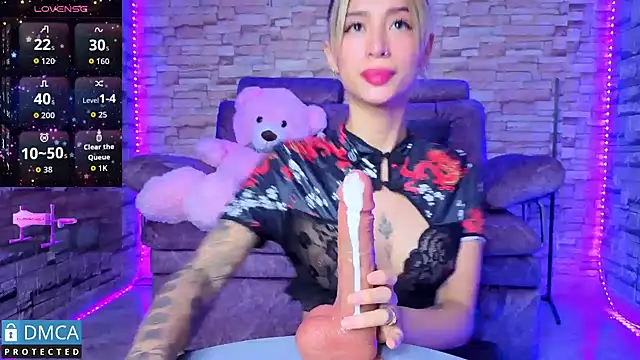 Snapshot of BellaOdisea chatting on 05.26.26 BellaOdisea online show from 05.26.26