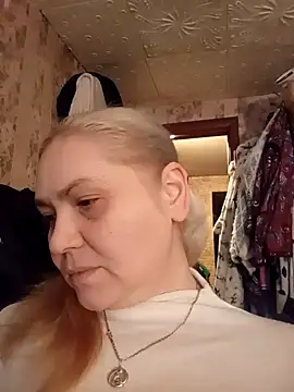 Snapshot of Minna_Jeannie chatting on 12.17.24 Minna Jeannie online show from 12.17.24
