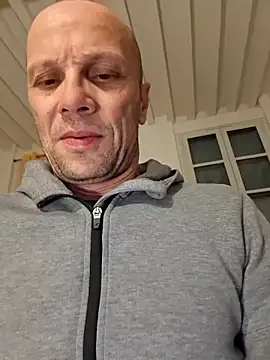 Snapshot of wedge75 chatting on 04.06.26 wedge75 online show from 04.06.26