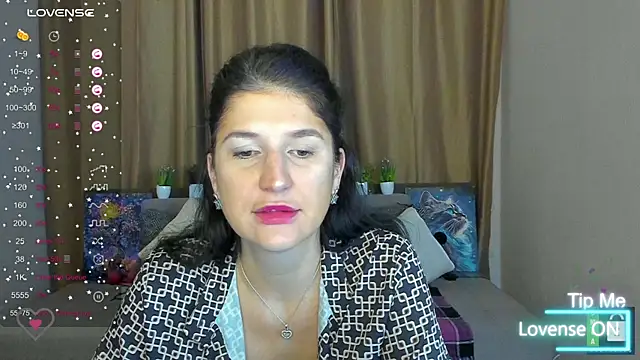 Alianna Solo Kisses online show from 11.15.25