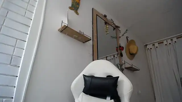 Valerioe online show from 12.19.25