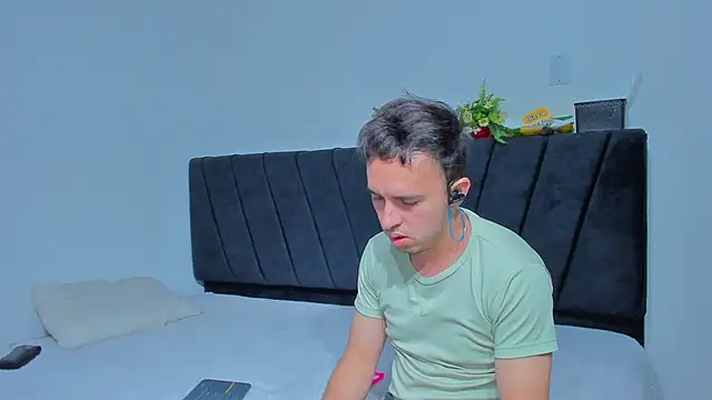 big-dicktop23 online show from 09.12.25