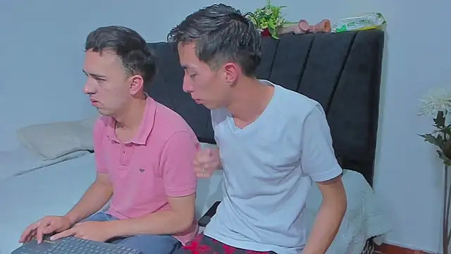 Snapshot of big-dicktop23 chatting on 10.05.25 big-dicktop23 online show from 10.05.25