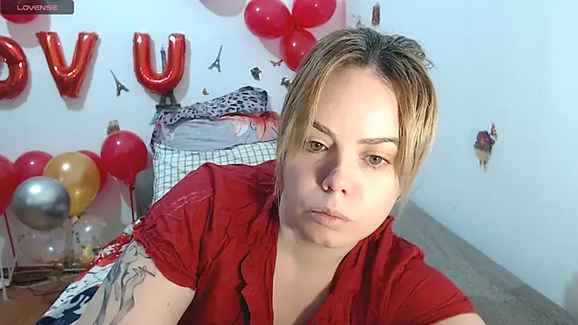 hotmilf4uxxx online show from 02.16.26