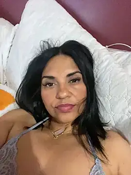 paolagomez  online show from 12.06.24