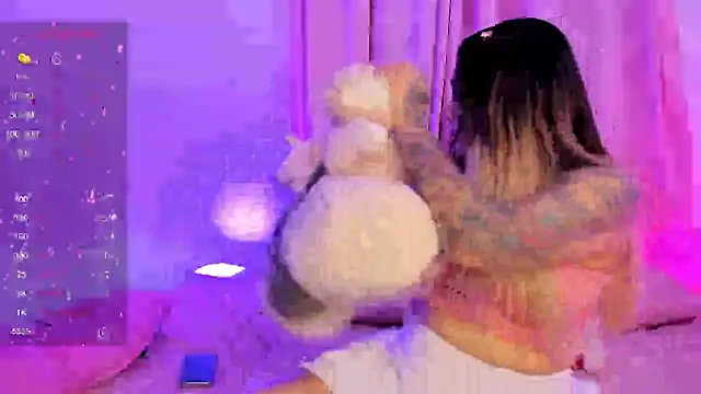 pink quarz online show from 03.11.25